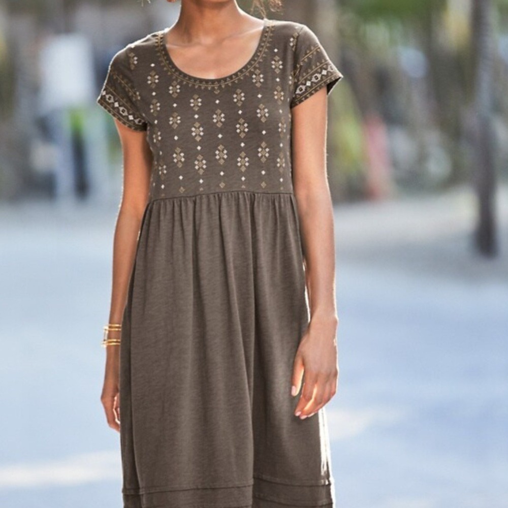 Garnet Hill Embroidered Organic Cotton T-Shirt Dress Sz 14 Taupe Short Sleeve